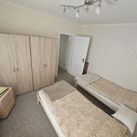 Schoene Vollmoeblierte In - Forstfeld * Kassel