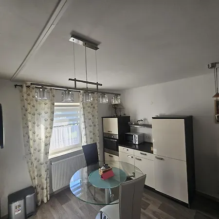 Schoene Vollmoeblierte In - Forstfeld *